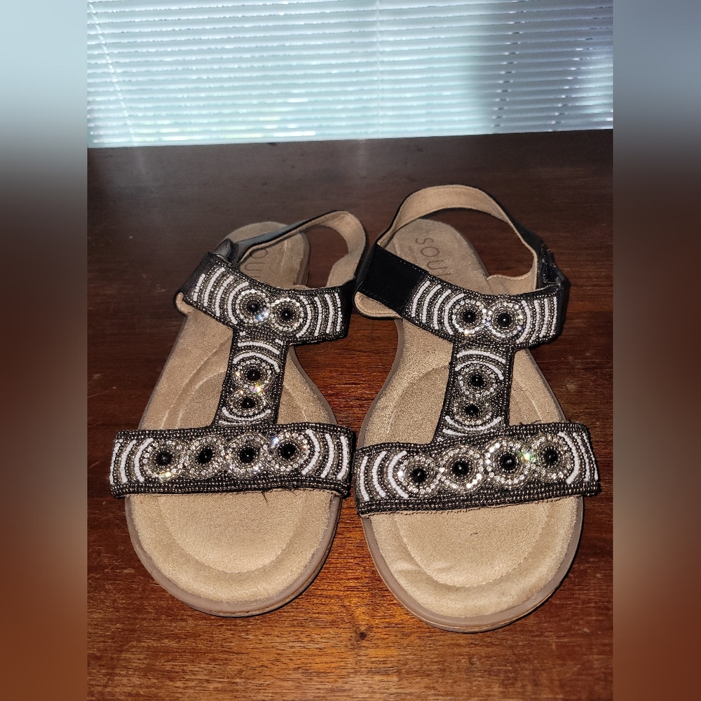 Naturalizer Soul Black & Cream Beaded Flat Sandals Size 9M